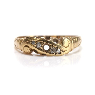 Lot 48 - An Edwardian 18ct gold diamond ring