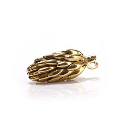 Lot 76 - A novelty charm