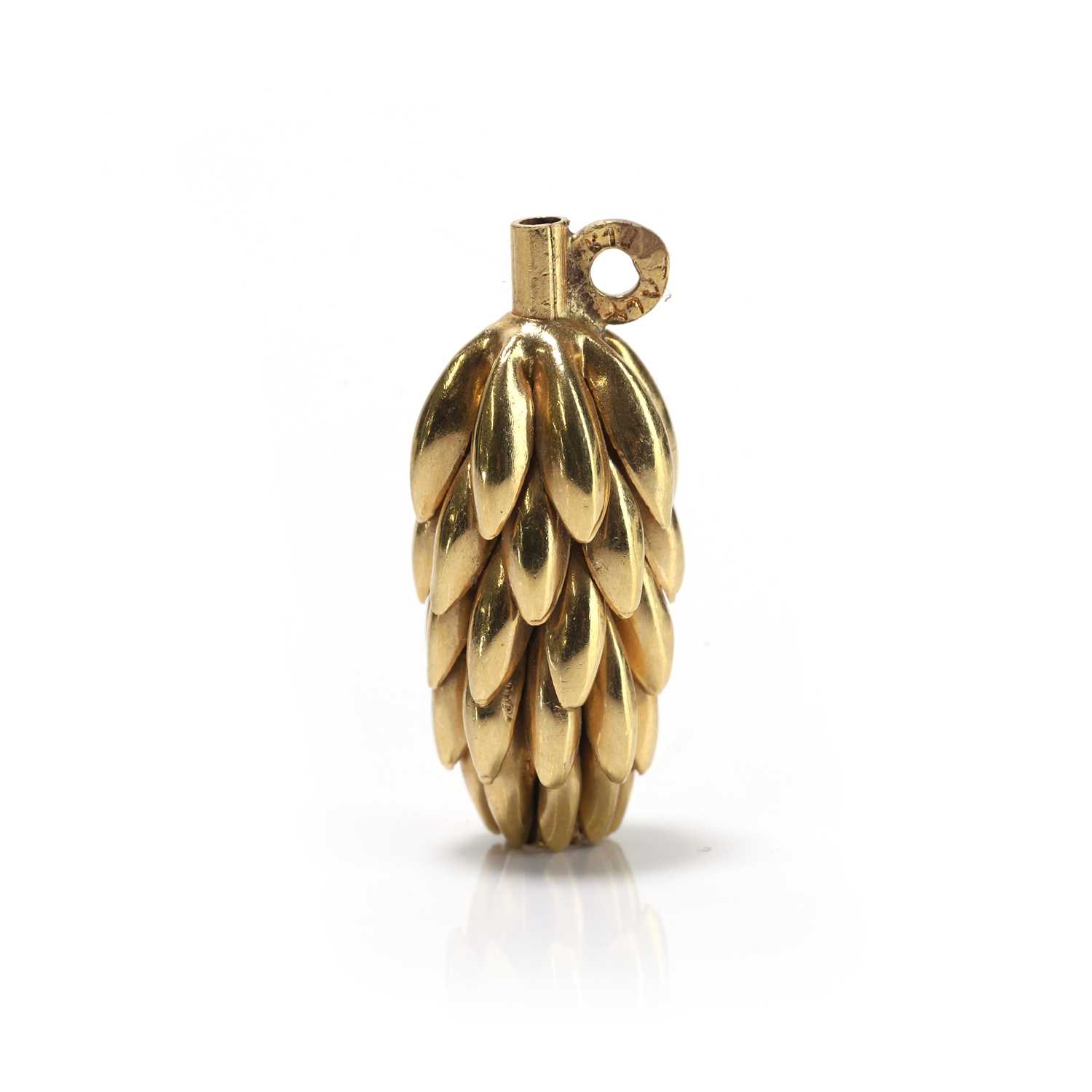 Lot 76 - A novelty charm