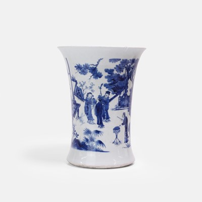 Lot 49 - A Chinese blue and white vase