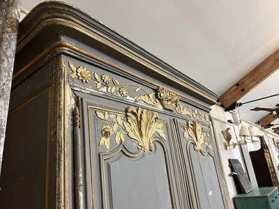 Lot 540 - A painted and parcel-gilt armoire