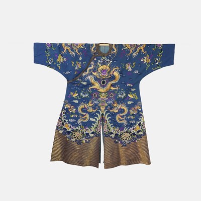 Lot 188 - A Chinese embroidered dragon robe