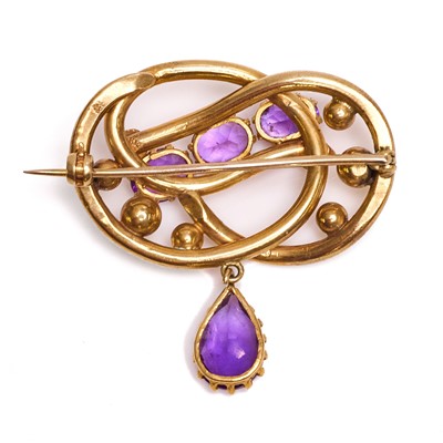 Lot 25 - An amethyst brooch