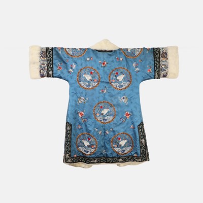 Lot 186 - A Chinese embroidered robe
