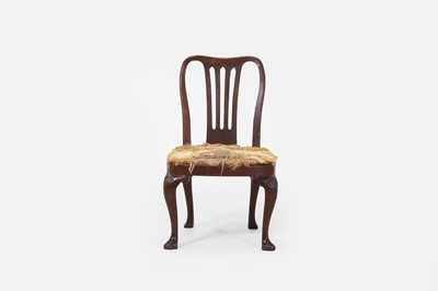 Lot 222 - A George II walnut side chair attributed to Giles Grendey