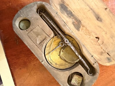 Lot 1 - A pair of apothecary potion scales