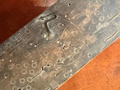 Lot 1 - A pair of apothecary potion scales