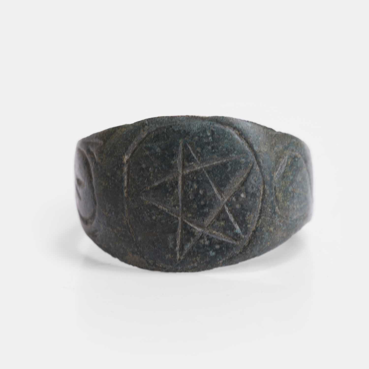 Lot 7 - A Dark Ages pentagram protection or magic ring