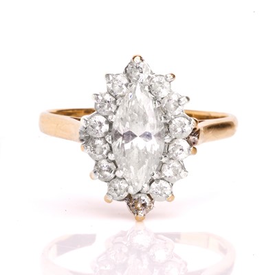 Lot 121 - A 9ct gold cubic zirconia cluster ring