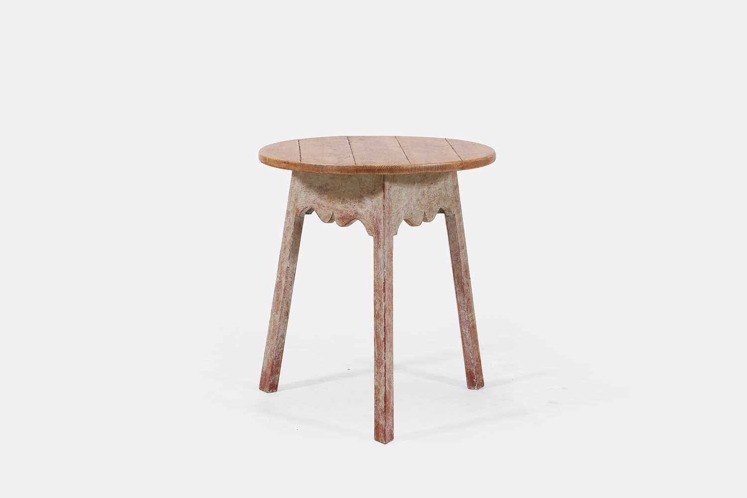 Lot 129 - A George III-style painted pine cricket table