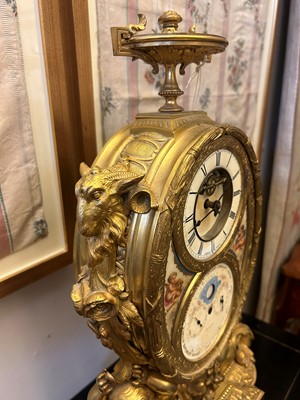Lot 33 - An ormolu perpetual calendar mantel clock