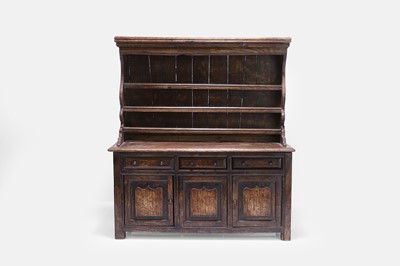 Lot 595 - An apprentice oak Welsh dresser