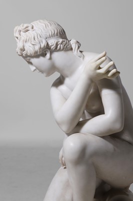 Lot 53 - A large marble figure of 'The Crouching Venus'