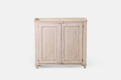 Lot 655 - A white painted Gustavian-style cupboard