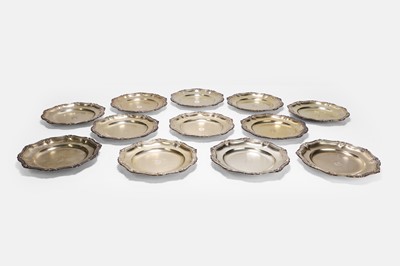Lot 87 - A set of twelve silver-gilt plates