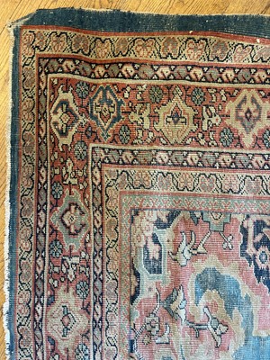 Lot 26 - A Persian Ziegler Mahal wool carpet