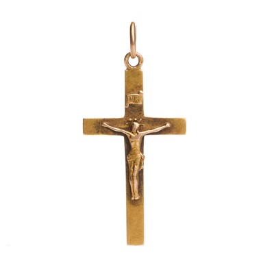Lot 366 - A crucifix pendant