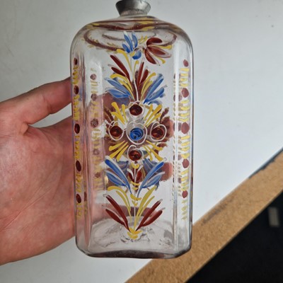 Lot 25 - A collection of Steigel-type glass items
