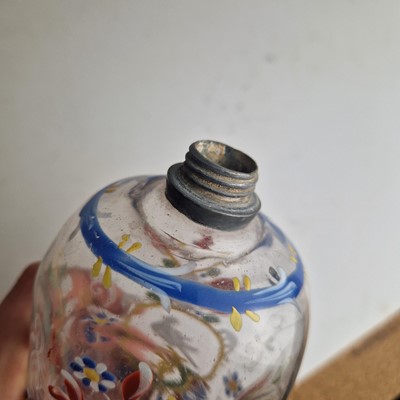 Lot 25 - A collection of Steigel-type glass items