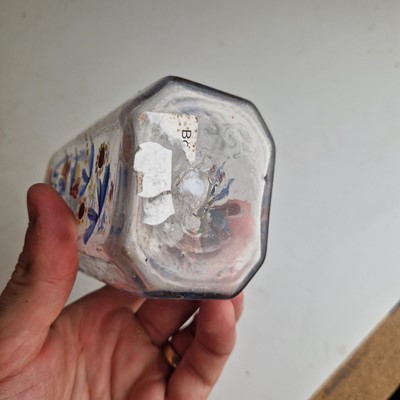 Lot 25 - A collection of Steigel-type glass items