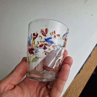 Lot 25 - A collection of Steigel-type glass items