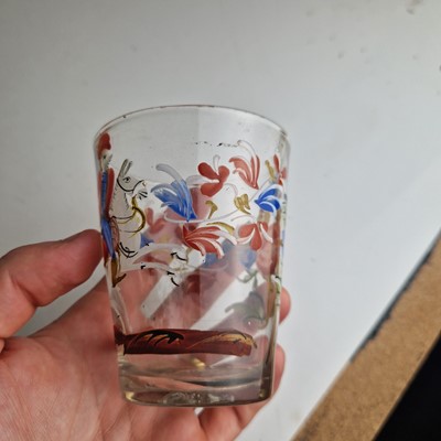 Lot 25 - A collection of Steigel-type glass items