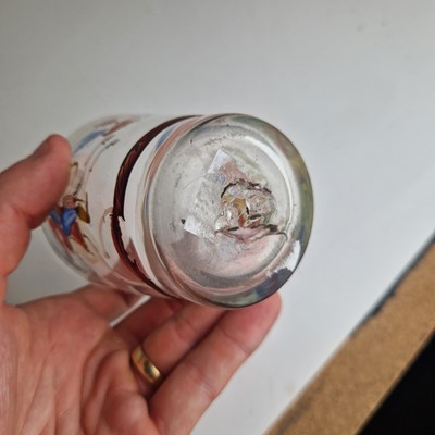 Lot 25 - A collection of Steigel-type glass items