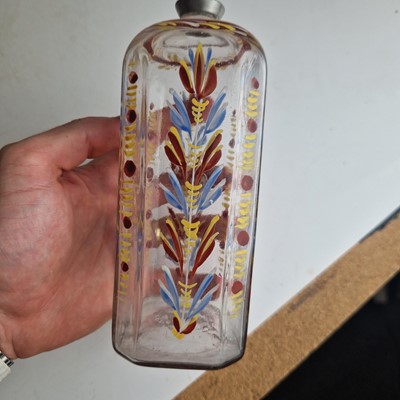 Lot 25 - A collection of Steigel-type glass items
