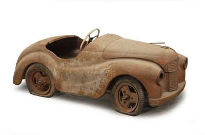 Lot 49 - A 1949 Austin J40 pedal car