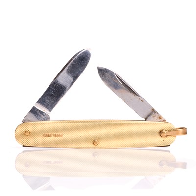 Lot 347 - A 9ct gold cased pocket knife