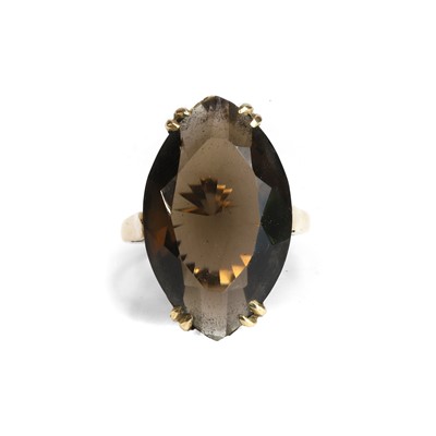Lot 120 - A smoky quartz ring