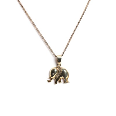 Lot 102 - A diamond set elephant pendant necklace