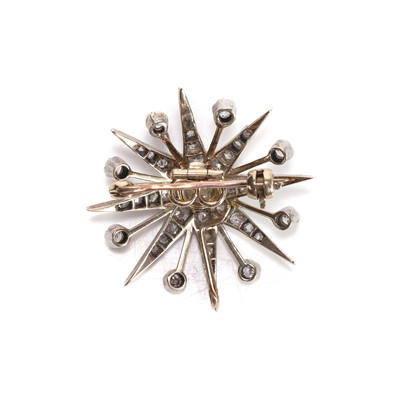 Lot 38 - A late 19th century diamond starburst brooch