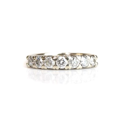 Lot 173 - A diamond seven stone ring