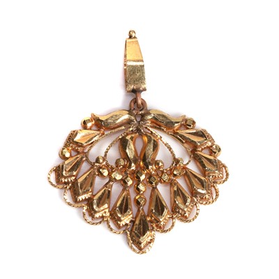 Lot 187 - A stylised Lotus pendant