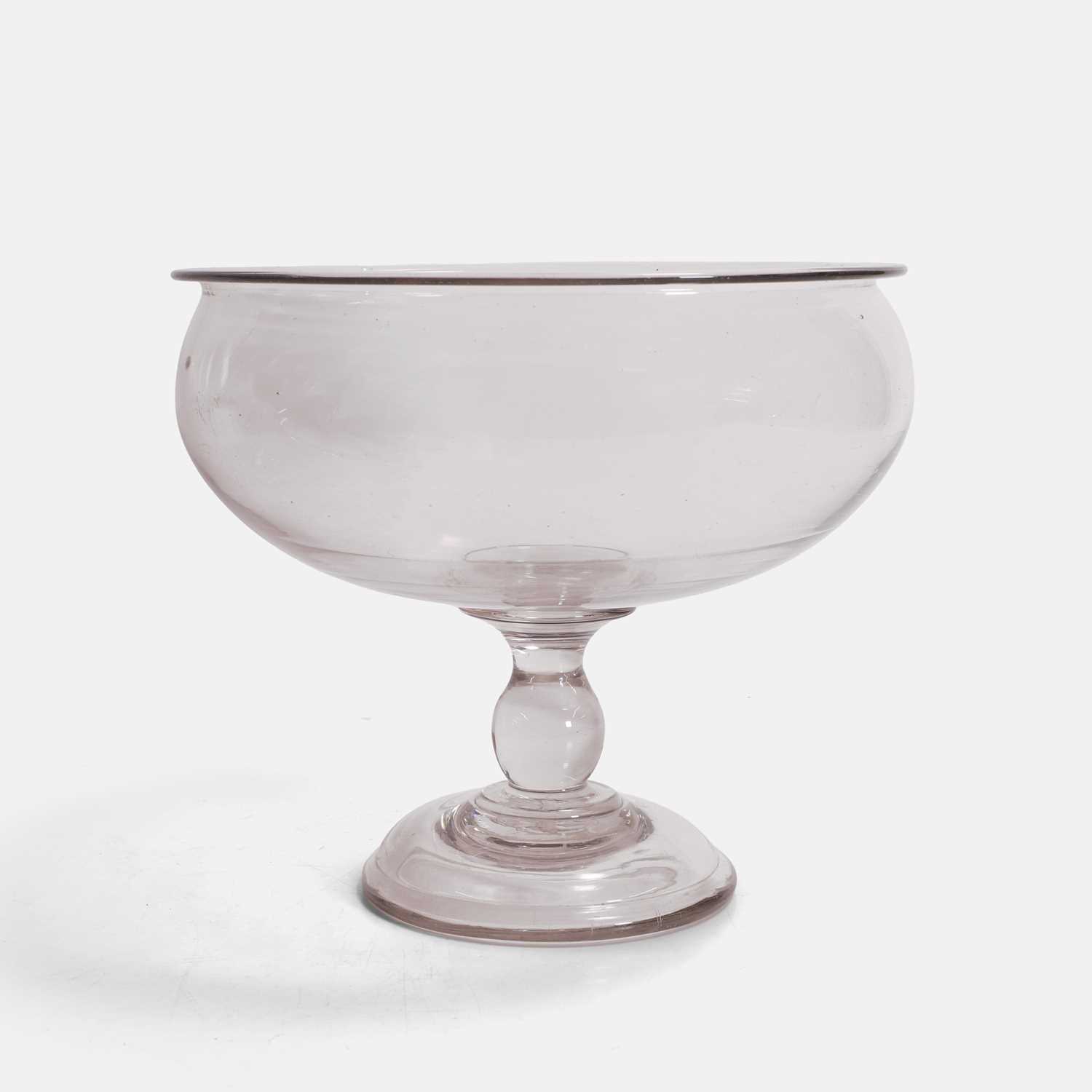 Lot 129 - A glass leech jar
