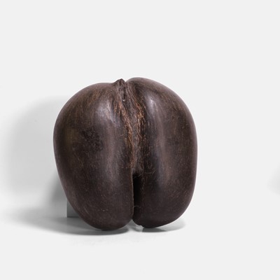 Lot 438 - A coco de mer (Lodoicea maldivica) basket