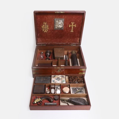Lot 8 - A vampire slaying kit