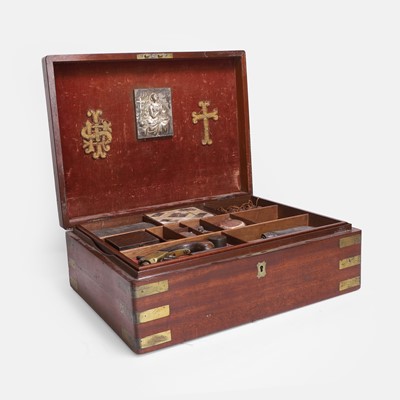 Lot 8 - A vampire slaying kit