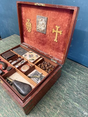 Lot 8 - A vampire slaying kit