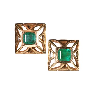 Lot 89 - A pair of emerald set stud earrings