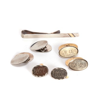 Lot 276 - A group of chain link cufflinks and a tie slide