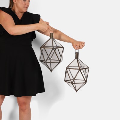Lot 349 - A pair of icosahedron glass light shades