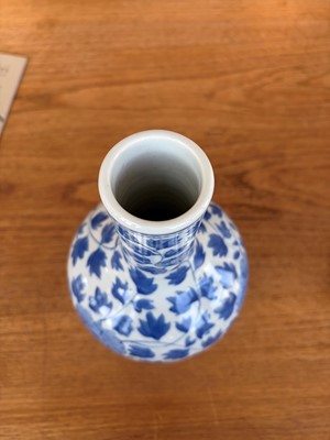 Lot 53 - A Chinese blue and white vase
