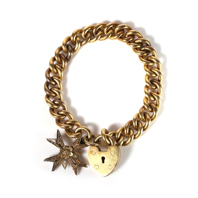 Lot 349 - A curb link bracelet