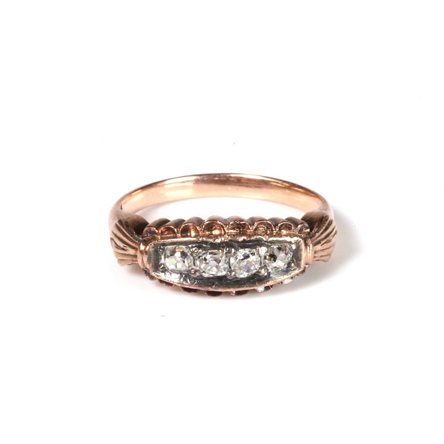 Lot 35 - A diamond four stone ring