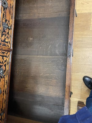 Lot 56 - A William and Mary walnut and marquetry chest of drawers