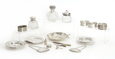 Lot 2 - A collection of silver and silver-mounted pieces