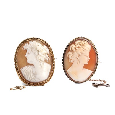 Lot 246 - Two shell cameo brooches
