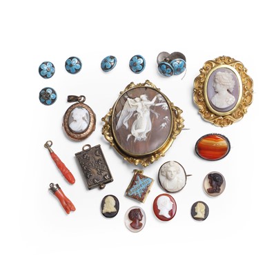 Lot 315 - A collection of antique jewellery